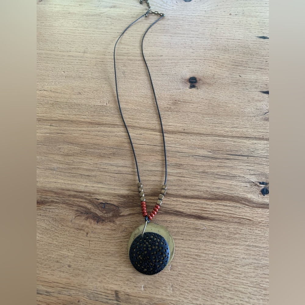 Pendant Necklace Beads‎ Red Gold Black Disk Women’s Preloved